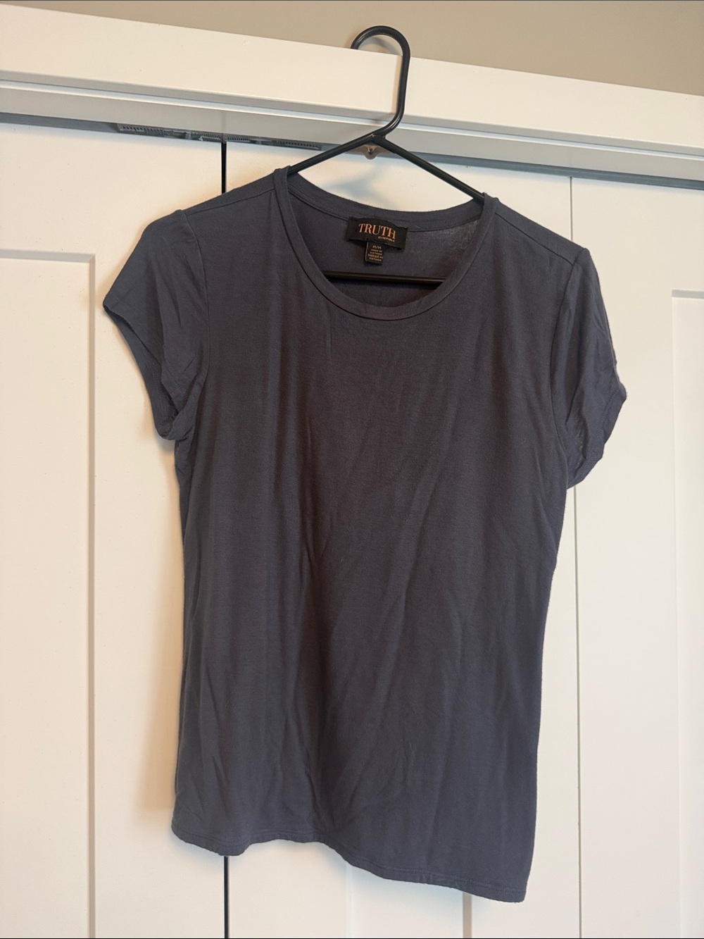 Truth Women's Short Sleeve Crew Tee in Charcoal Gray